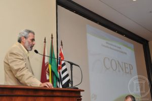 O coordenador da Conep, Jorge Venancio, na quarta edição do evento em 2015. Foto: Denise Guimarães, FOB-USP